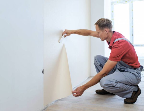 Tapete auf Tapete kleben