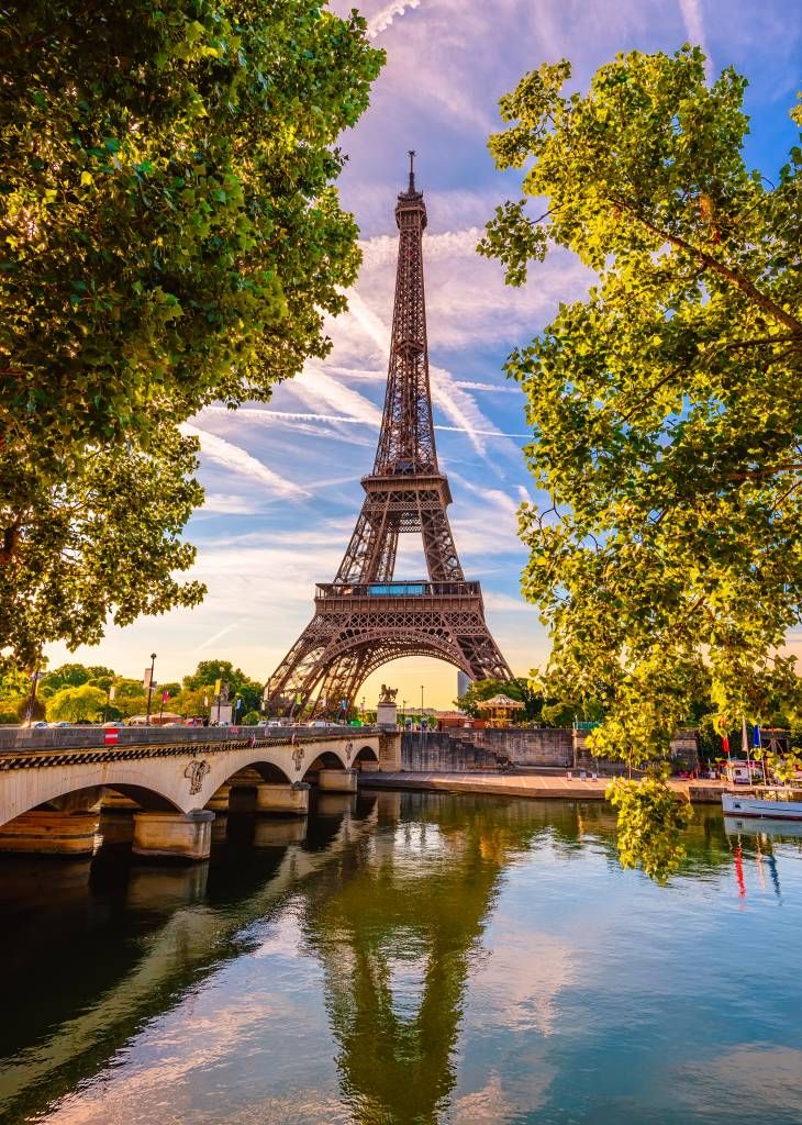 Der Eiffelturm und die Seine