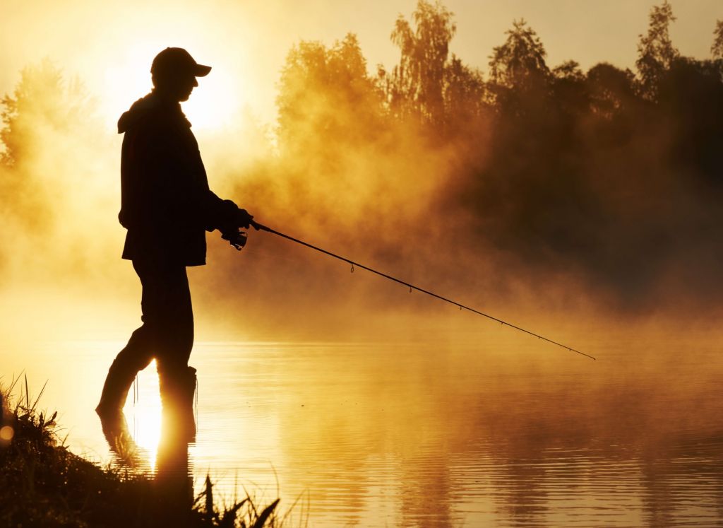 Fischer bei Sonnenaufgang