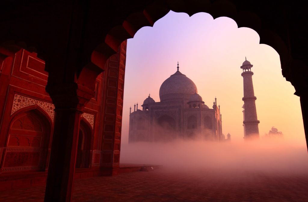 Taj Mahal bei Sonnenaufgang