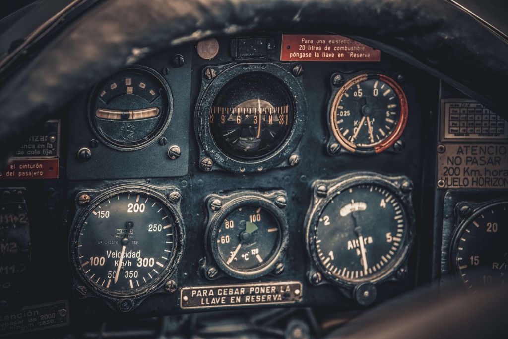 Oldtimer-Flugzeug-Cockpit Detail