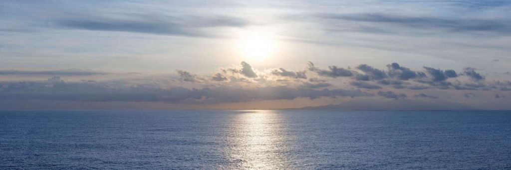 Schöner Sonnenuntergangshimmel