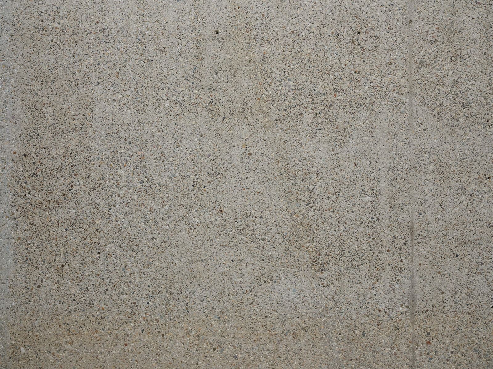 Beton mit groben Steinen