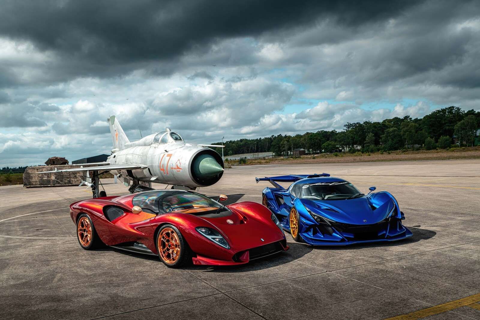 Supercars bei Kampfjets