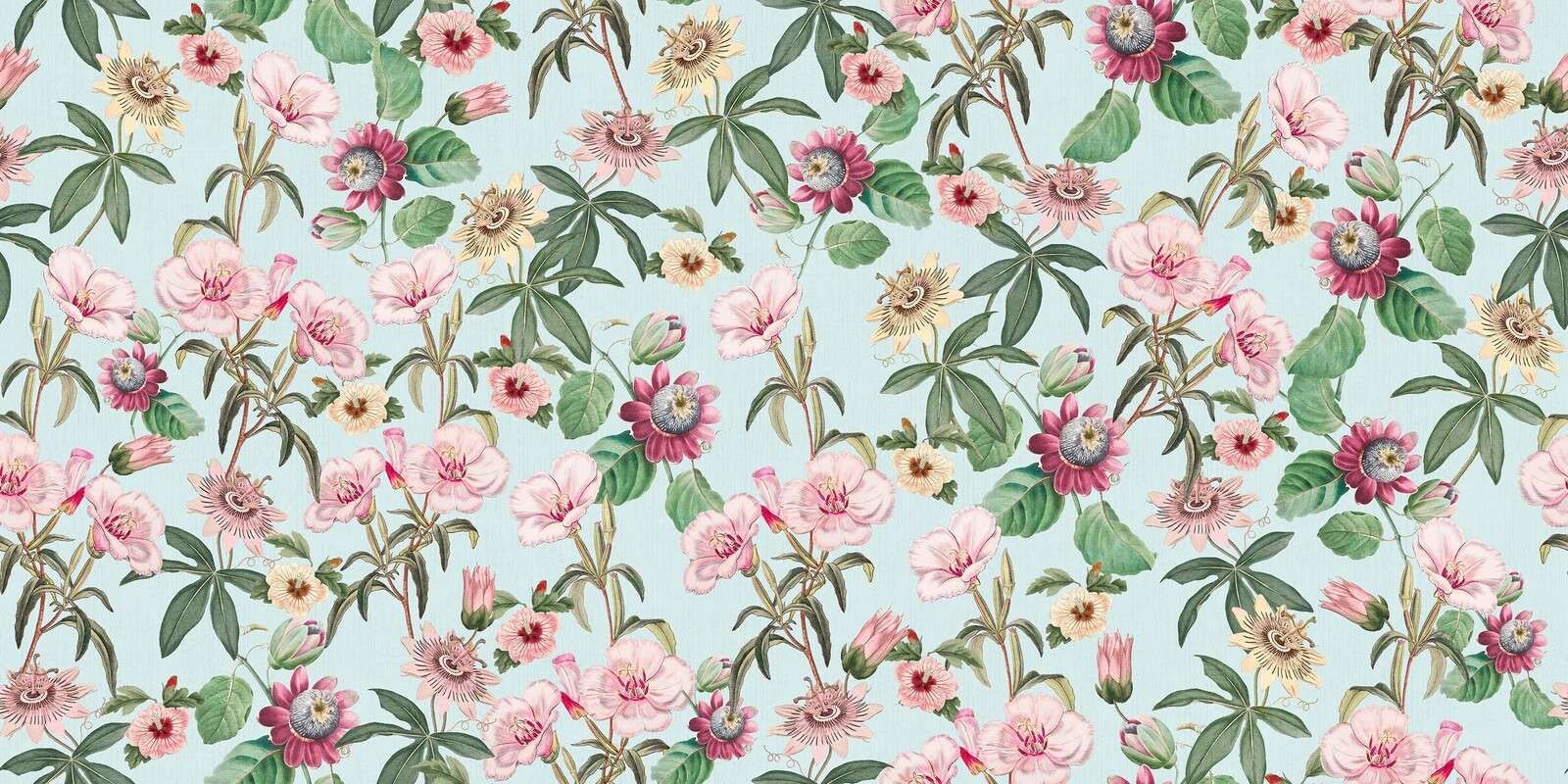 Exotische Blüten in Pastellblau