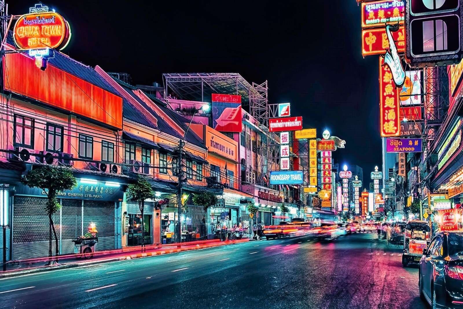 Nachtleben im Neon-Chinatown