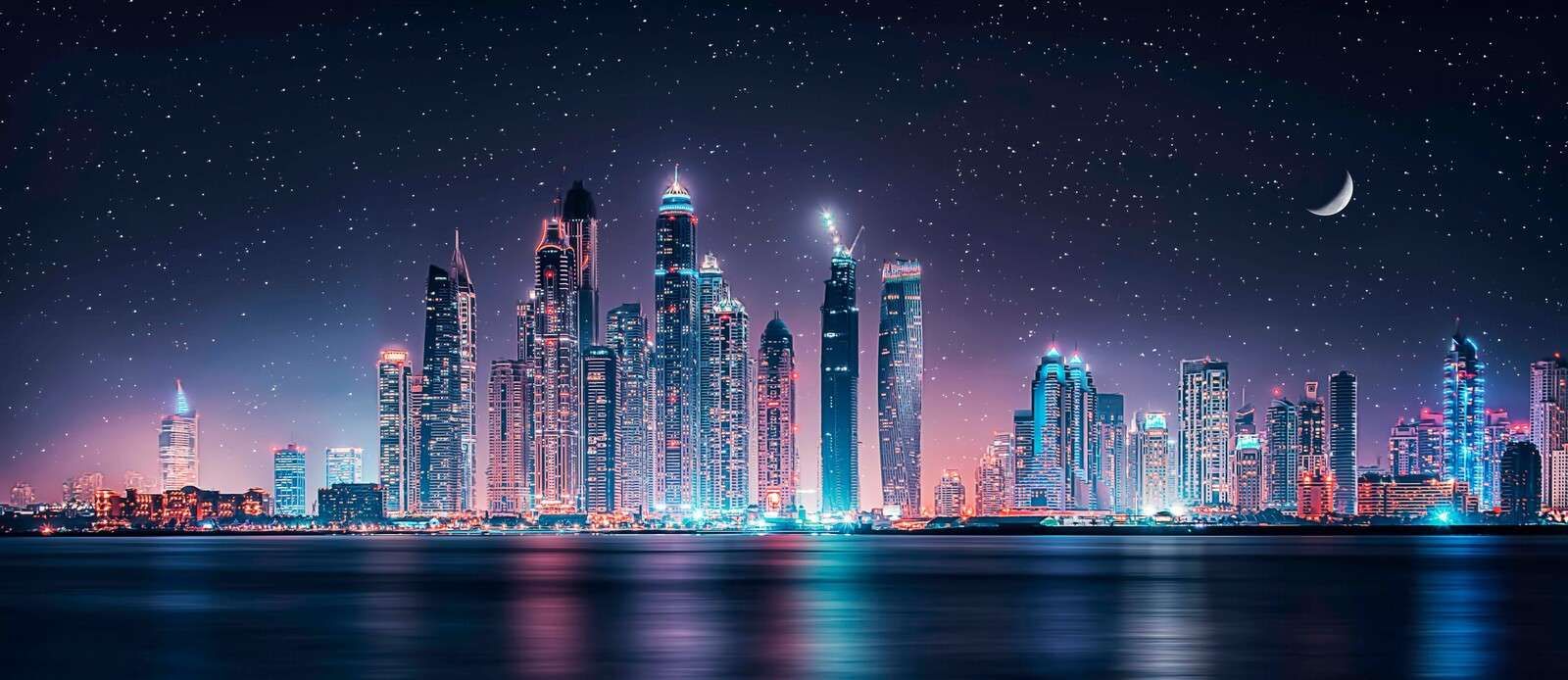 Nachtlicht über der Skyline